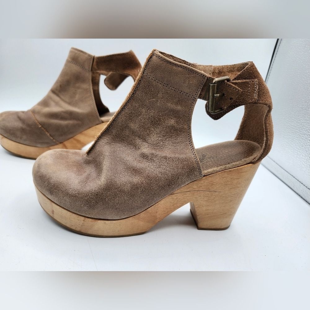 Free People Brown Leather Wood Platform Clog Sz 37